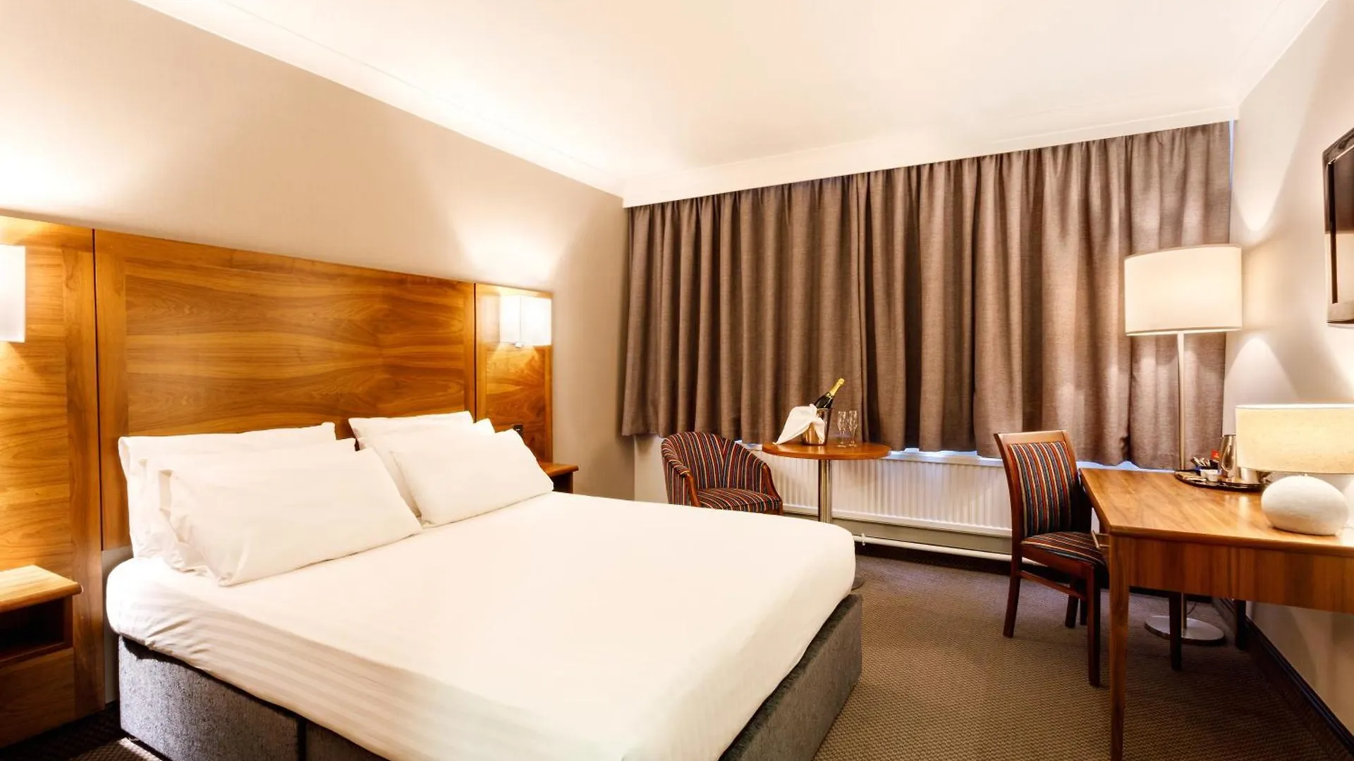 Cedar Court Hotel Huddersfield